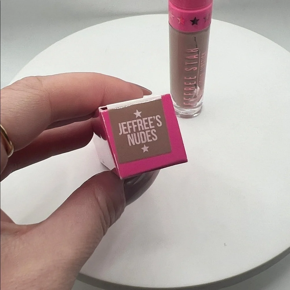 Jeffree Star Velour Liquid Lipstick - Jeffrees Nudes